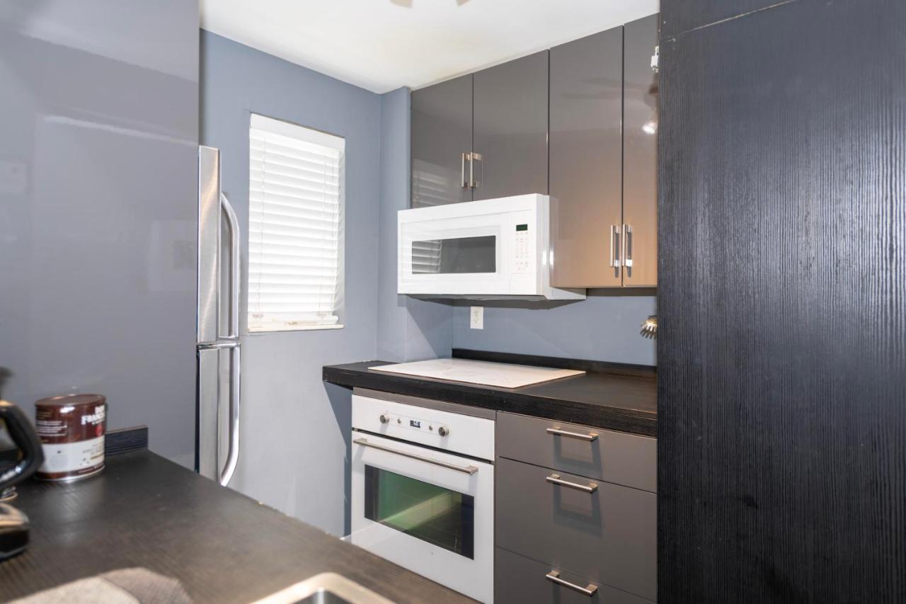 Sunny Days Apartments ไมอามีบีช ภายนอก รูปภาพ