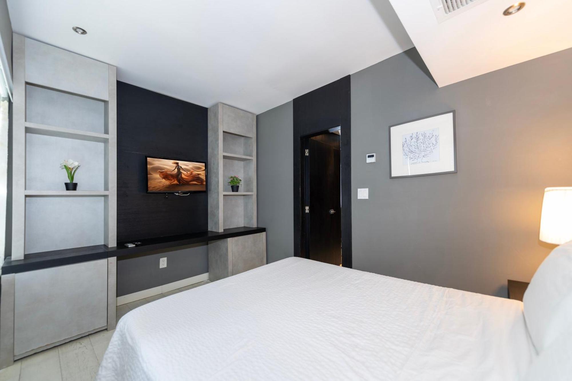 Sunny Days Apartments ไมอามีบีช ภายนอก รูปภาพ