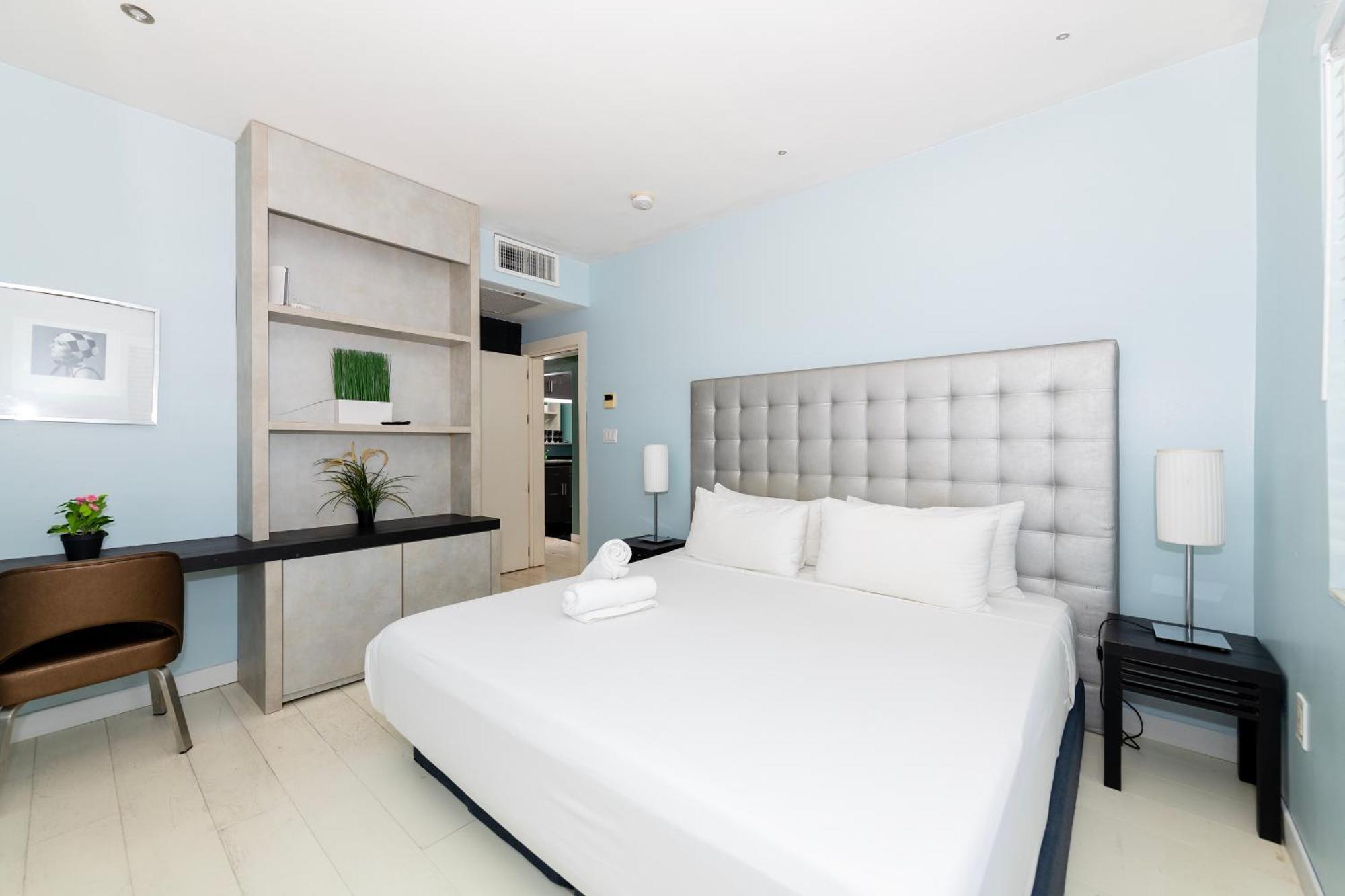 Sunny Days Apartments ไมอามีบีช ภายนอก รูปภาพ